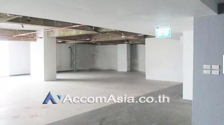  1  Office Space For Rent in Silom ,Bangkok MRT Hua Lamphong AA15621